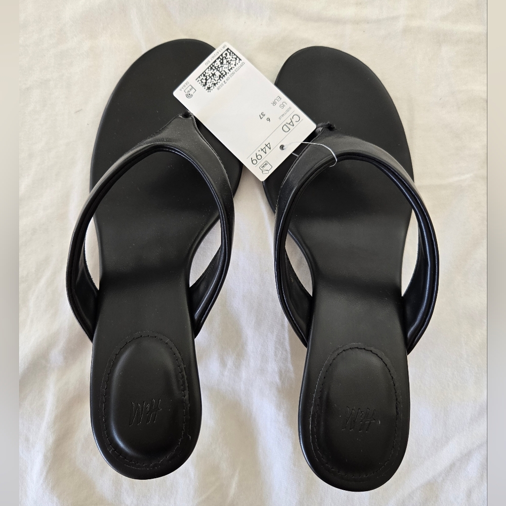 NEW H&M Black Heeled Sandals